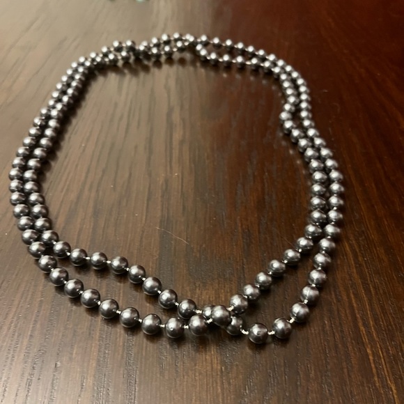 Black pearl necklace - Picture 2 of 2
